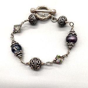 Beautiful handmade sterling silver bracelet with freshwater pearl and crystals
